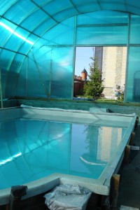 How to fix the problem of insufficient ventilation in the pool?
