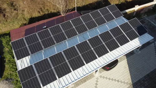 Солнечные панели на крыше дома - Солнечная электростанция в Ластве
