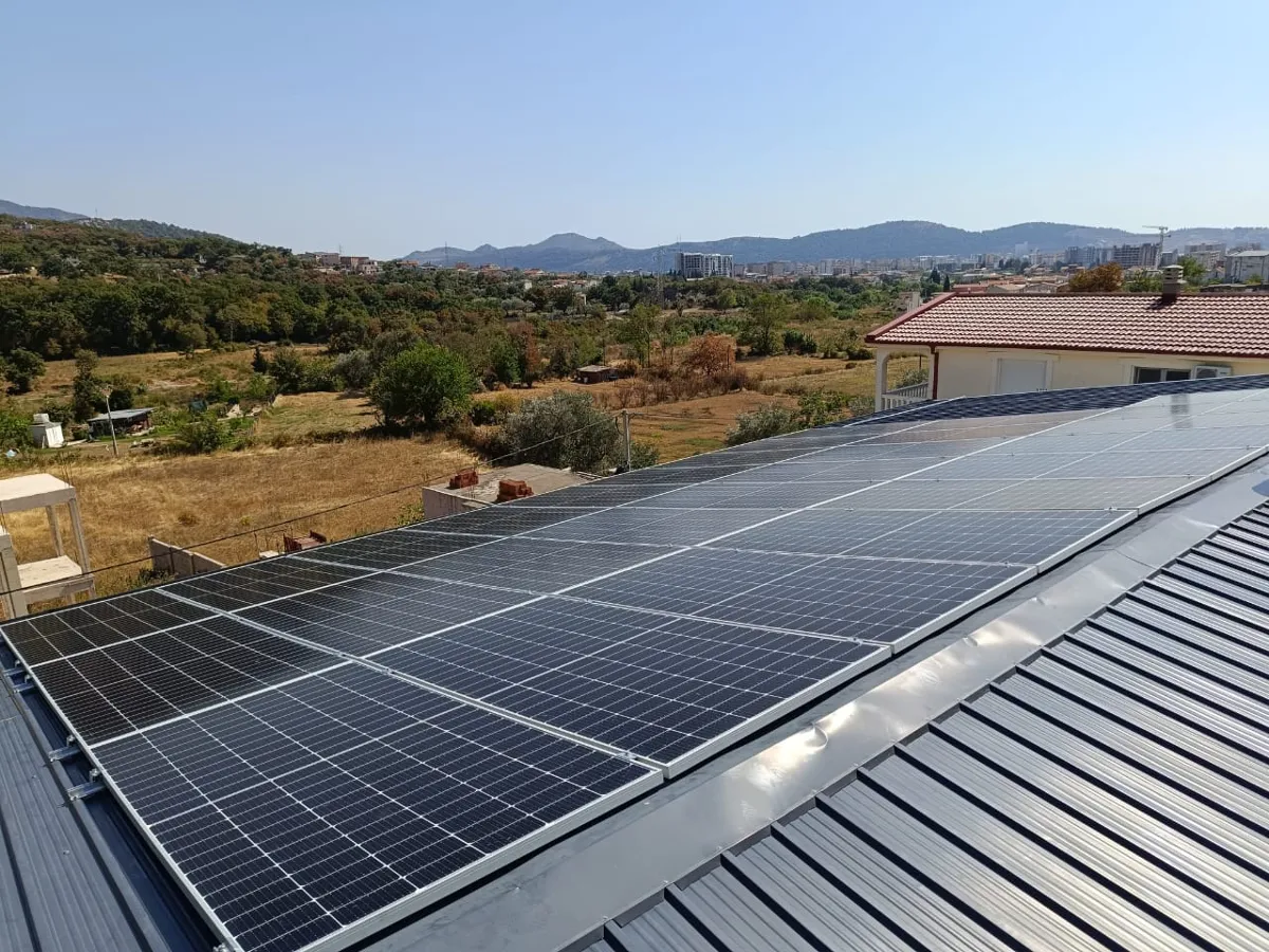 Installation of a 12.6 kW Hybrid Solar Power Plant with Lithium Batteries in Montenegro