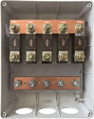 img Baterijska omara BB4.1x, 4 baterije + 1 inverter
