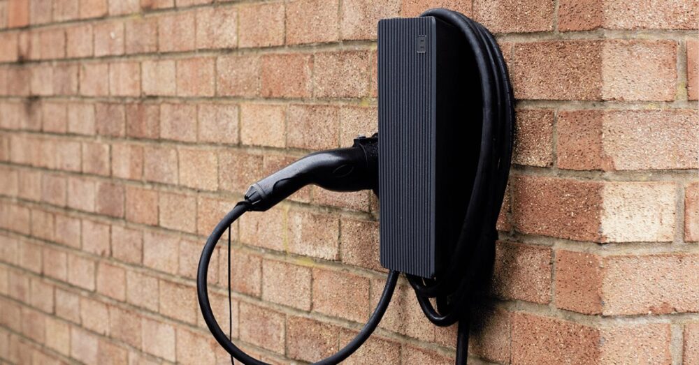 Zarađna stanica Teltonika TeltoCharge sa kablom 5 m, 22 kW, 3 faze, Type 2, 4G