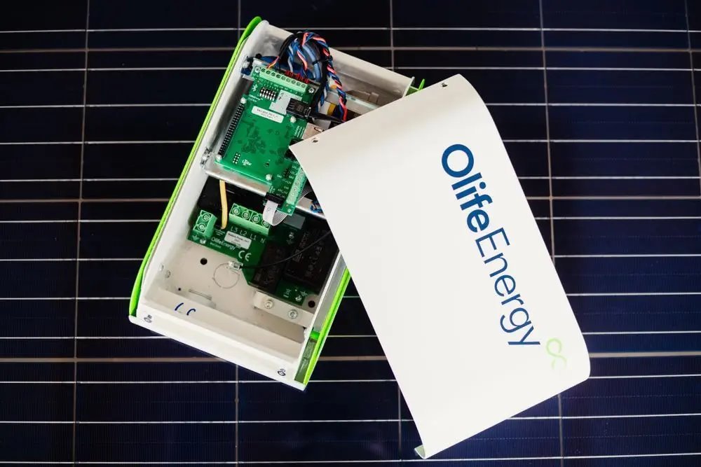 Zarađna stanica OlifeEnergy WallBox PLUS sa direktnim kablom, 22 kW